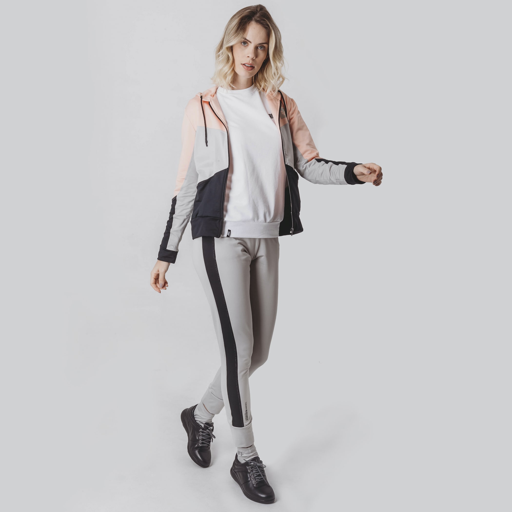 Tênis feminino Urban Sneaky forrado em lã sintética Ref.:21135