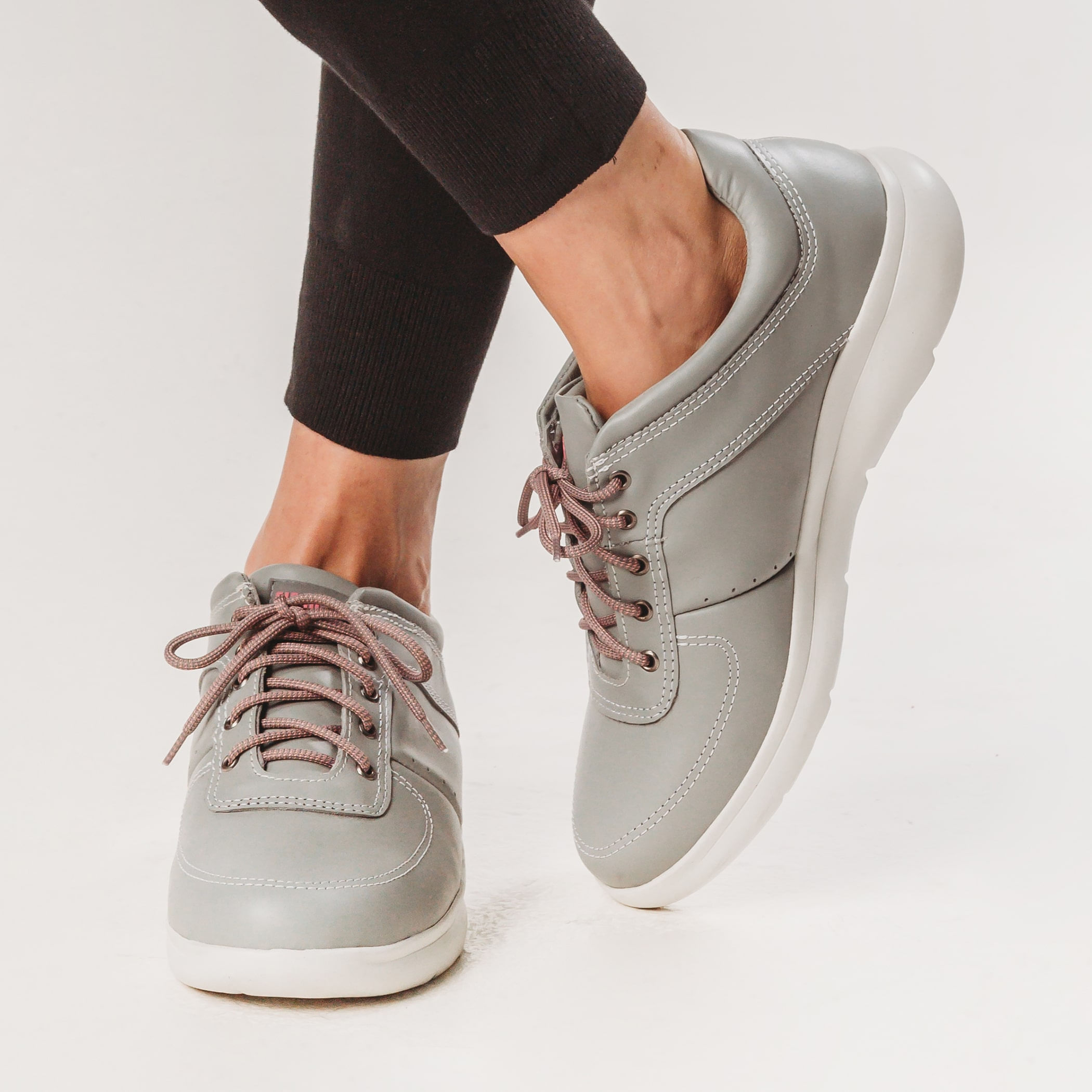 Tênis feminino Urban Sneaky forrado em lã sintética Ref.:21135