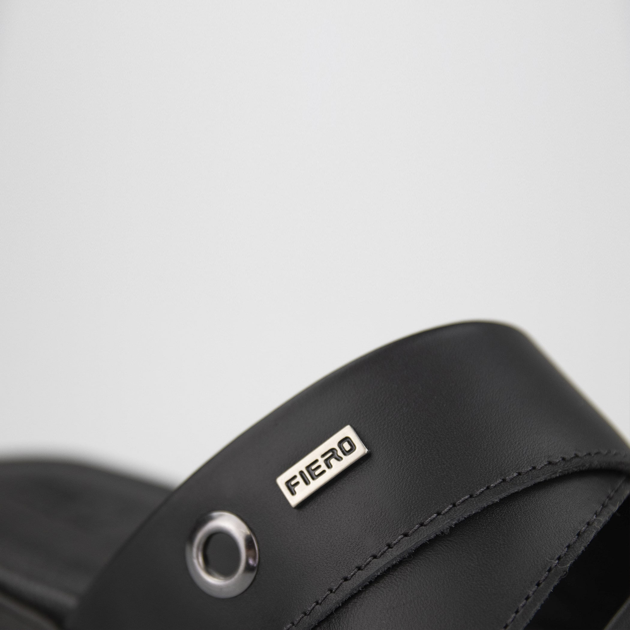 Chinelo masculino em couro Fiero Peter Tradicional Ref.:321