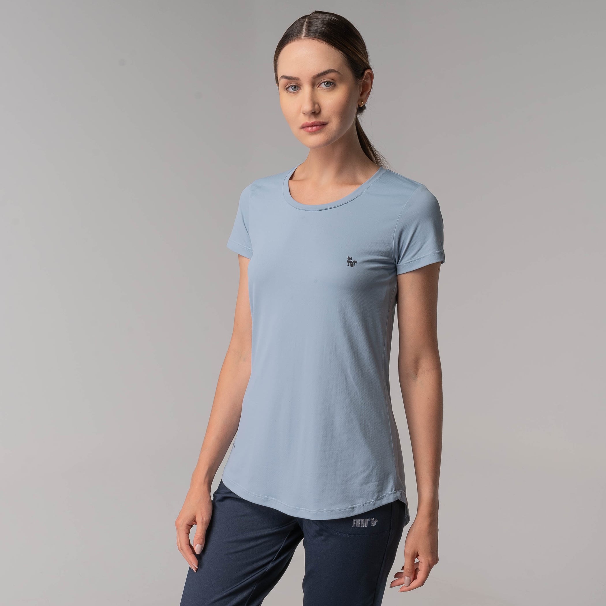 Camiseta Feminina proteção UV Sense Cool Regular Fit alongada - Manga Curta