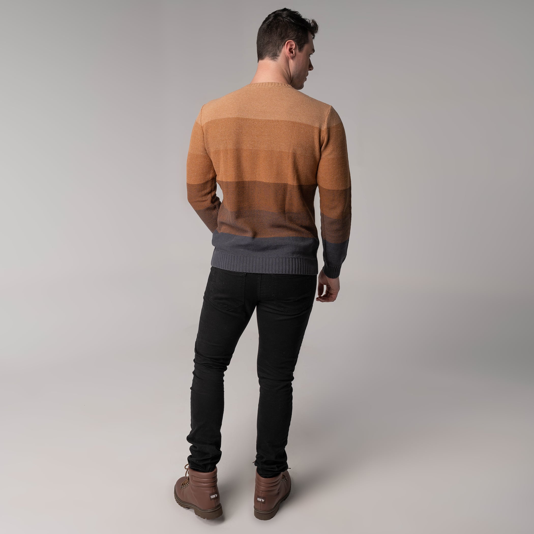 Suéter masculino em tricô degradê Manchester gola redonda