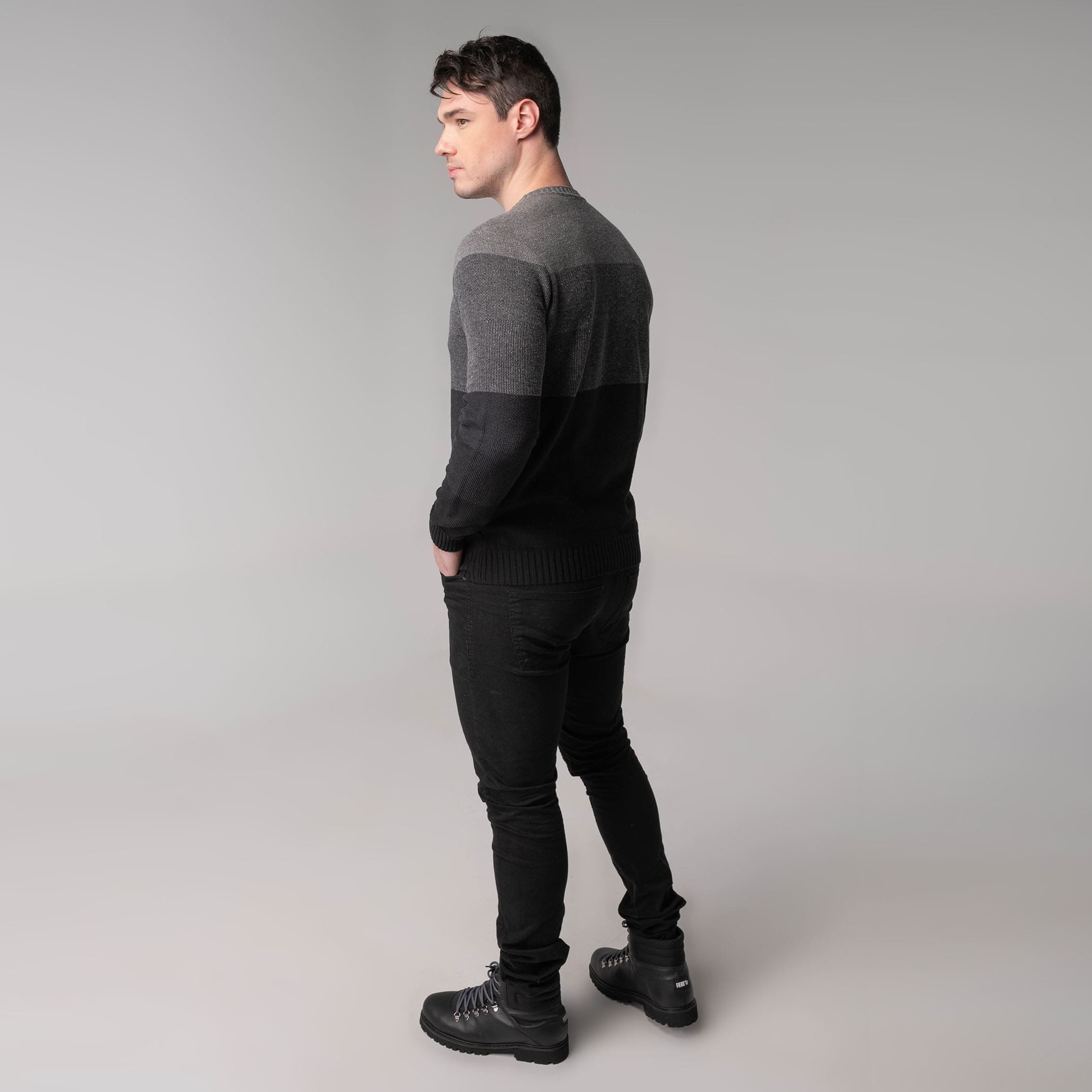 Suéter masculino em tricô degradê Manchester gola redonda