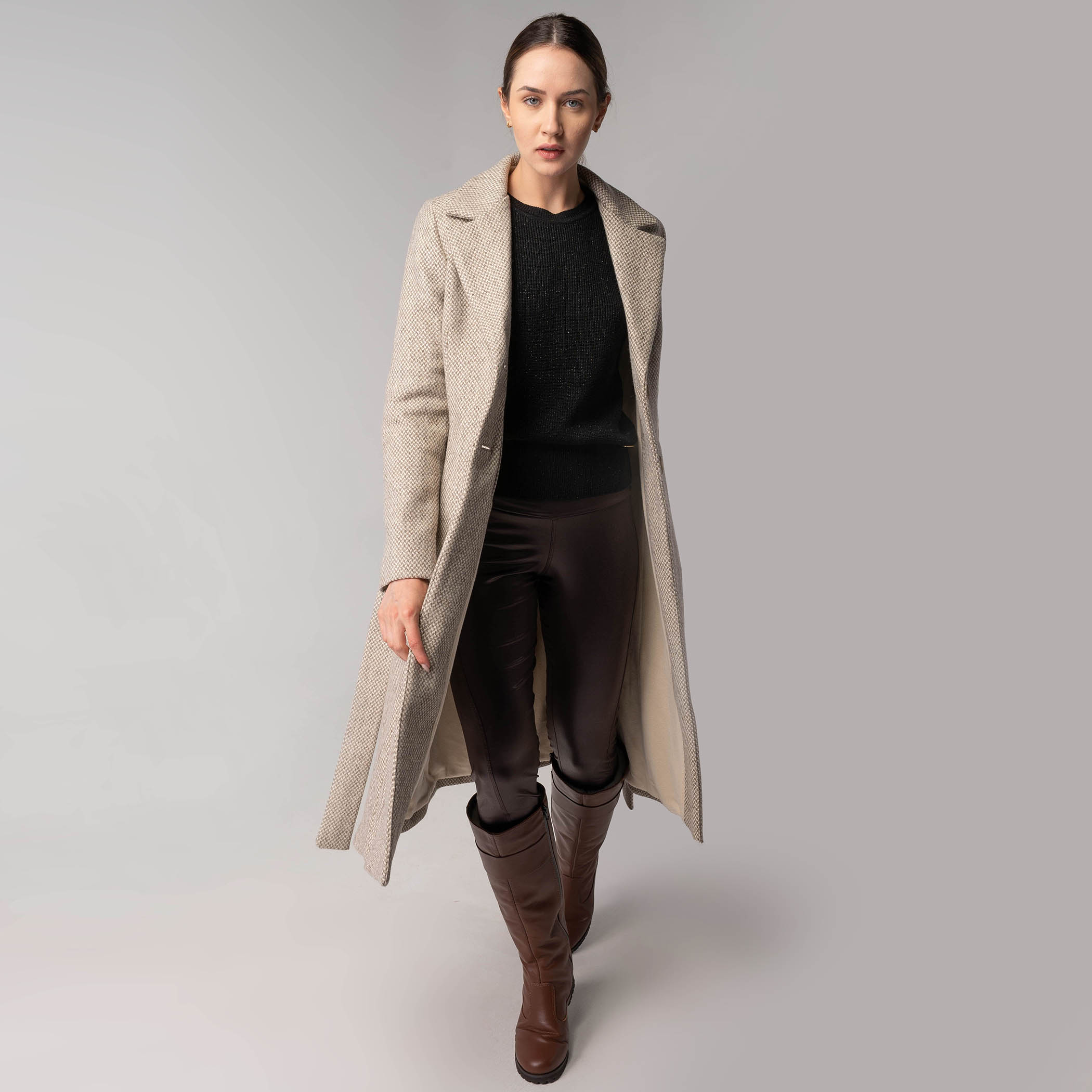 Sobretudo térmico feminino Victória com cinto em lã 100% natural
