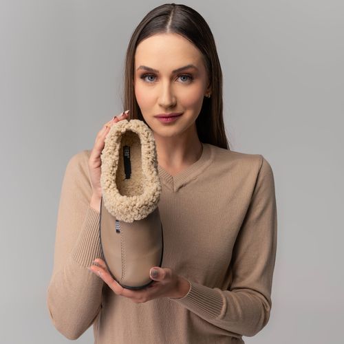 Pantufa de couro para o frio forrada em lã sintética Rest Good 23200