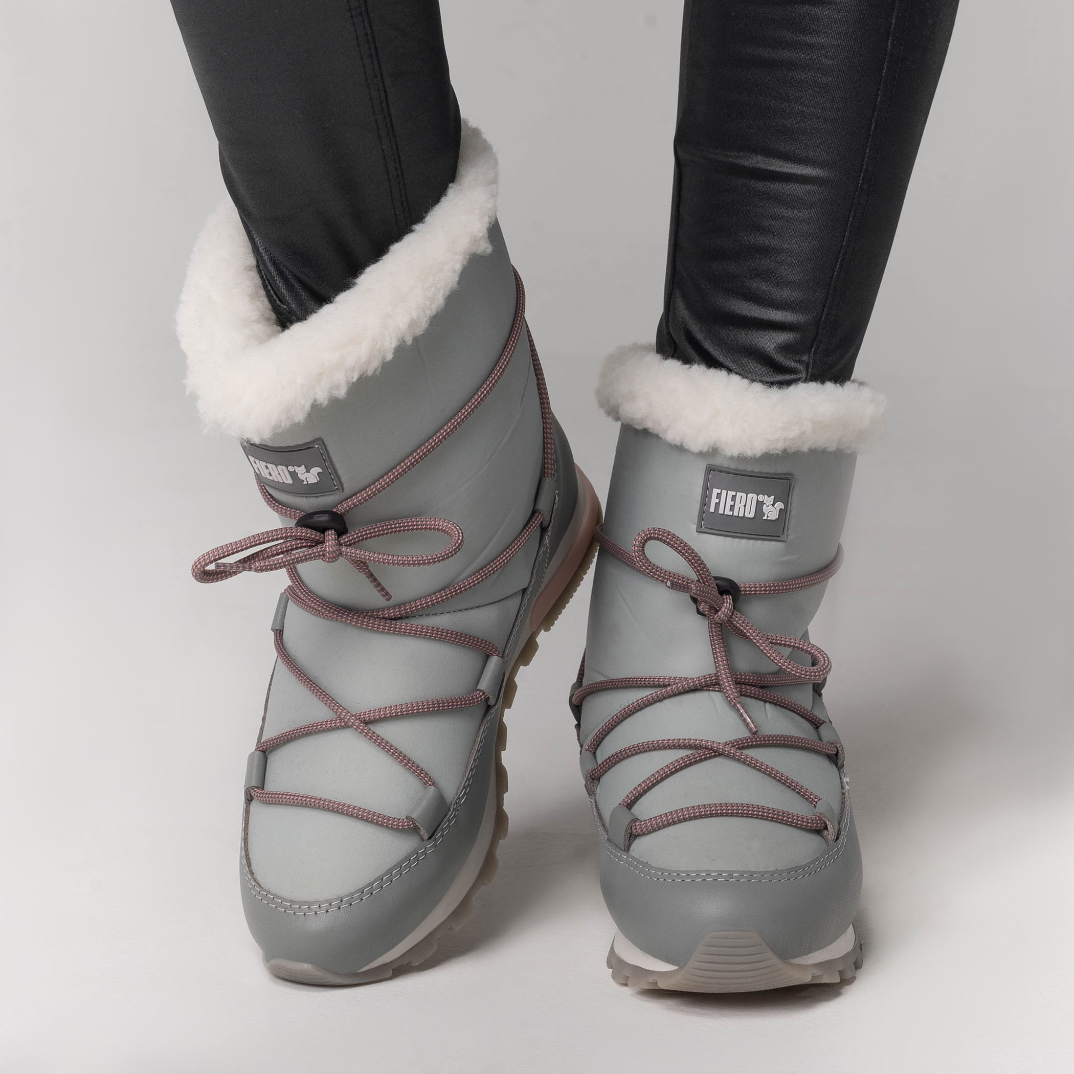 Bota Feminina Snowy Tie Forrada em Lã Sintética Ref.:23104