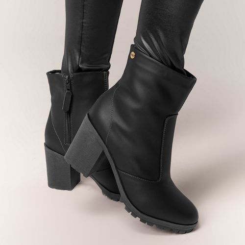 Bota Feminina Routine Clean Boot Forrada em Lã Sintética Ref.:23007