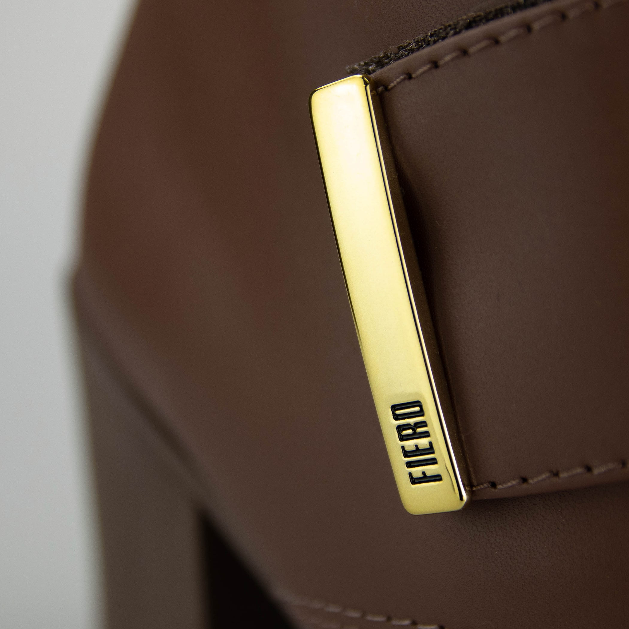 Bota feminina Routine Belt Boot forrada em lã sintética Ref.:23001