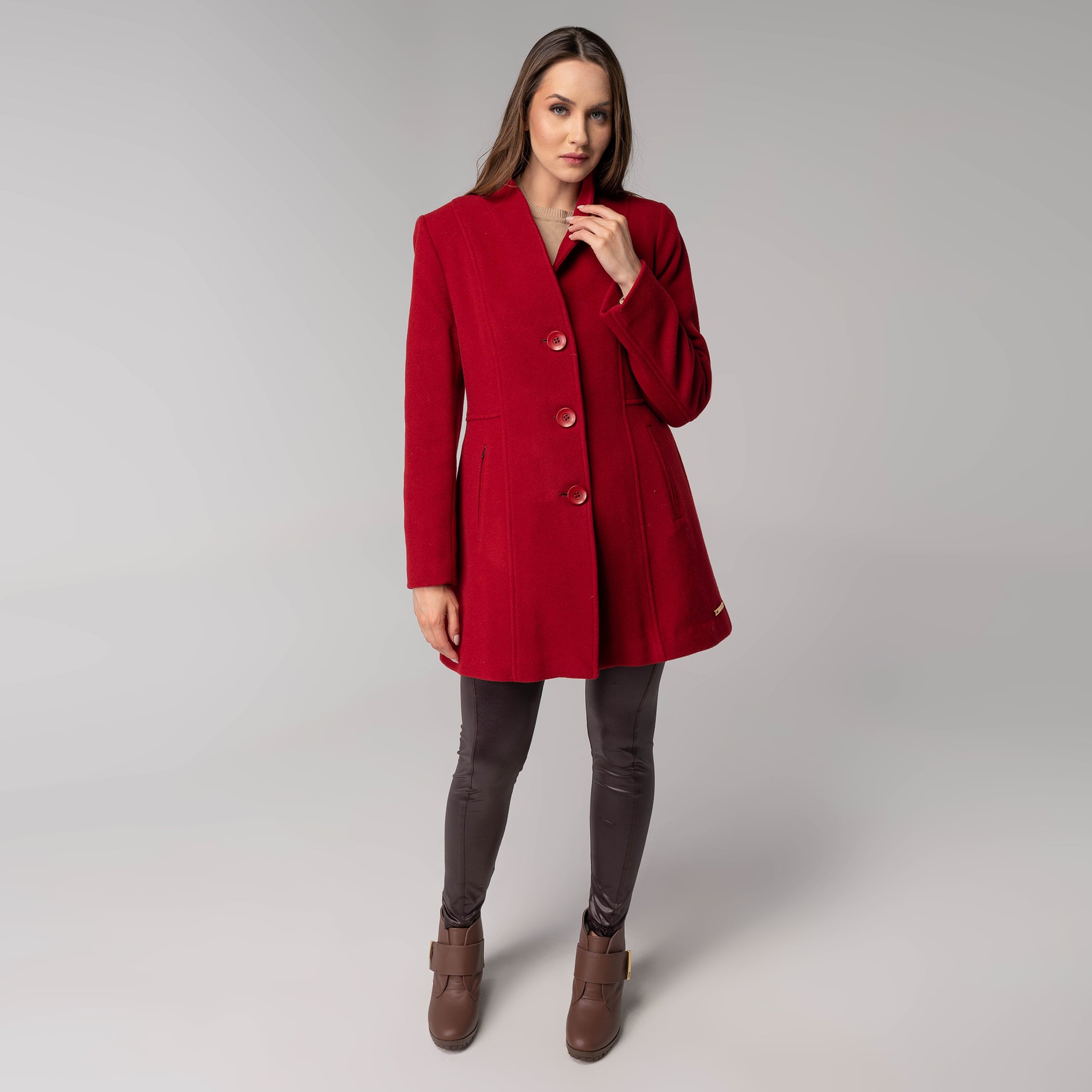 Bota feminina Routine Belt Boot forrada em lã sintética Ref.:23001