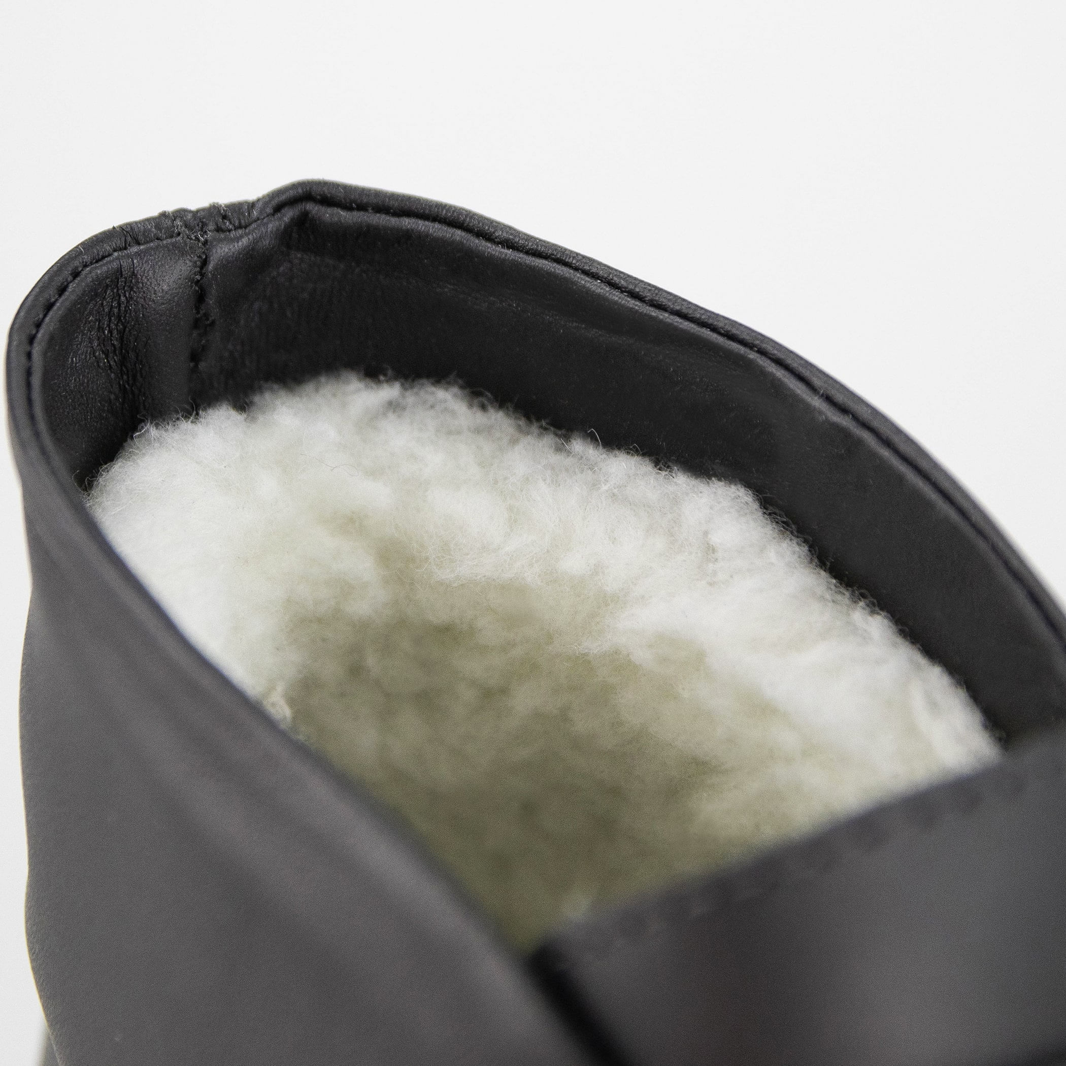 Bota feminina The Box Belt Sneaker forrada em lã Ref.:22907