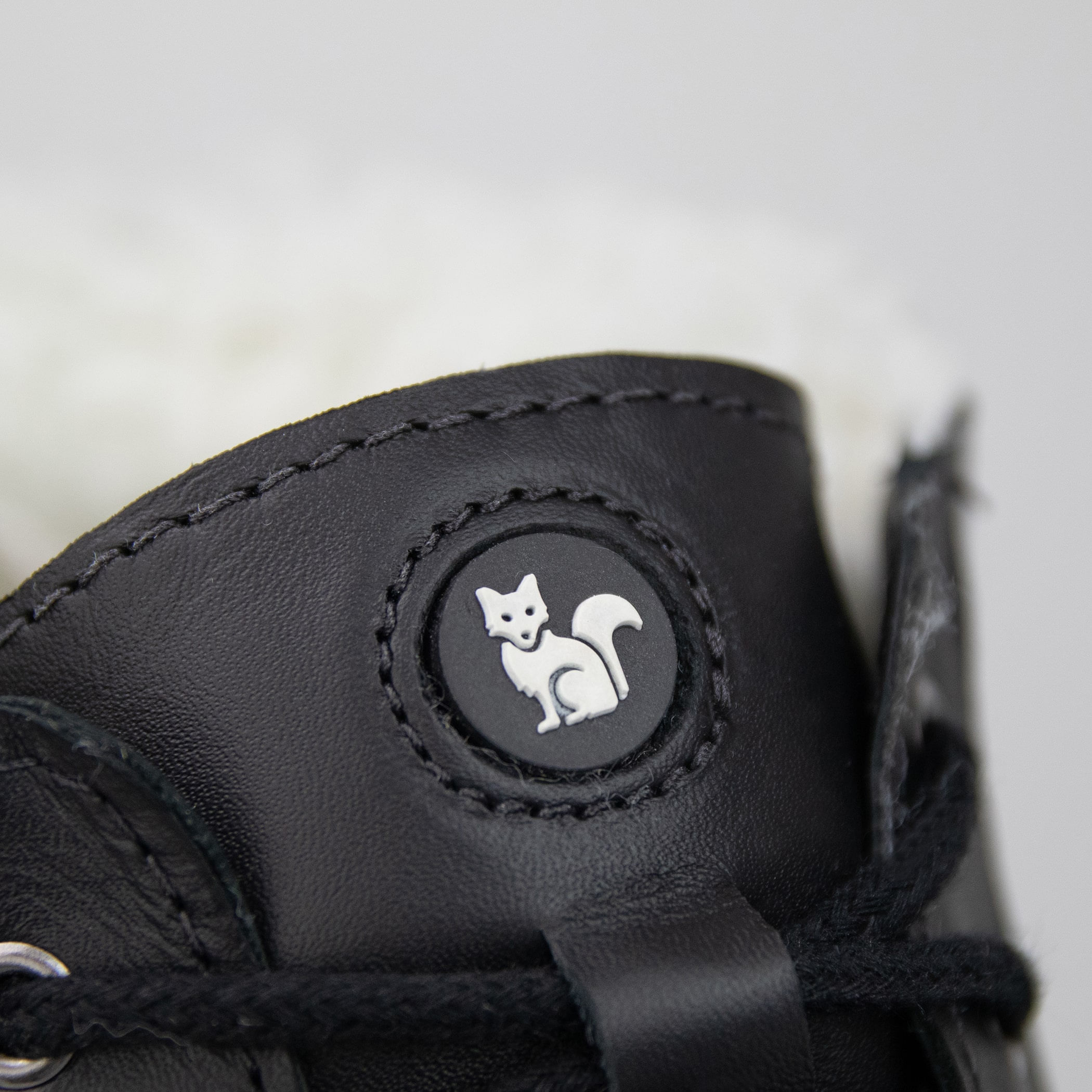 Bota feminina The Box Lace forrada em lã Ref.:22910