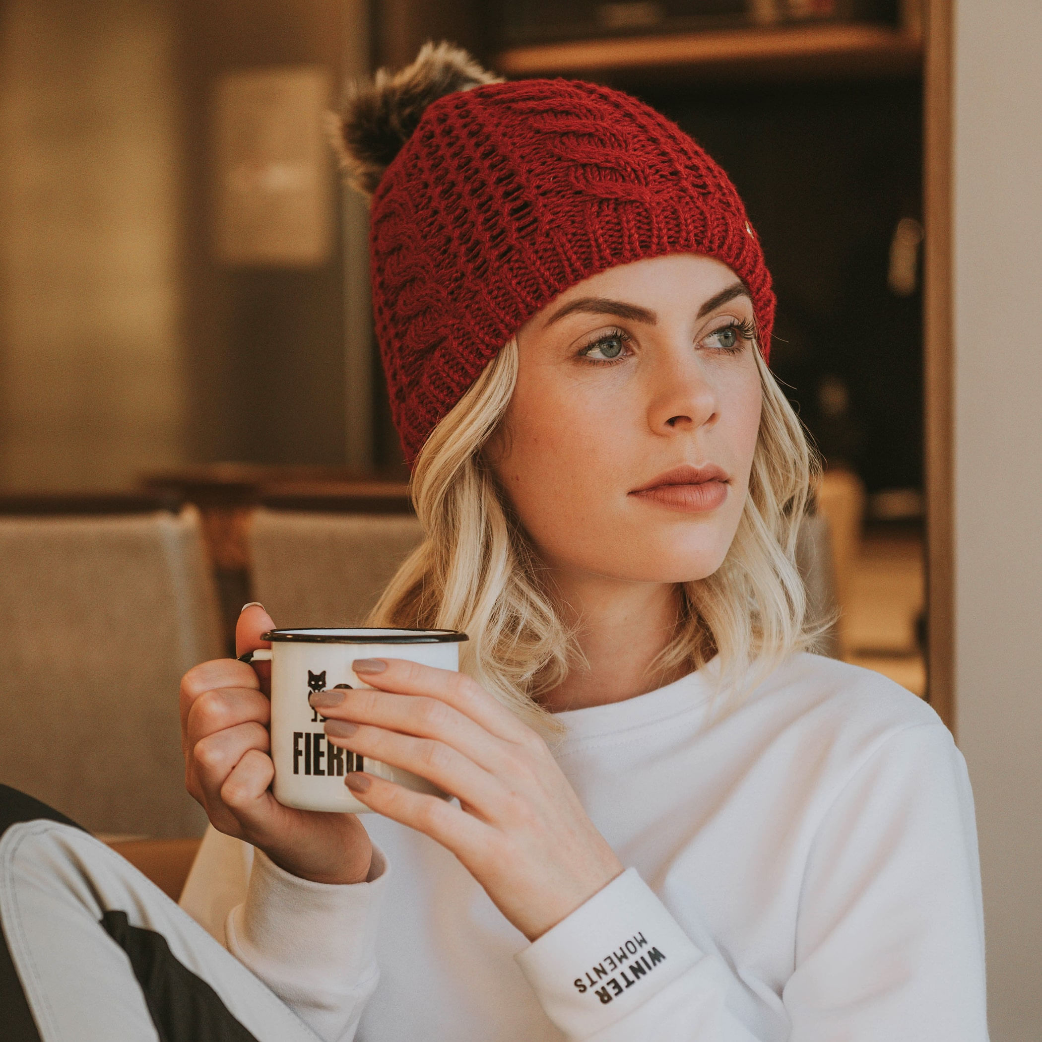 Gorro Feminino Pompom Copenhague forrado em lã