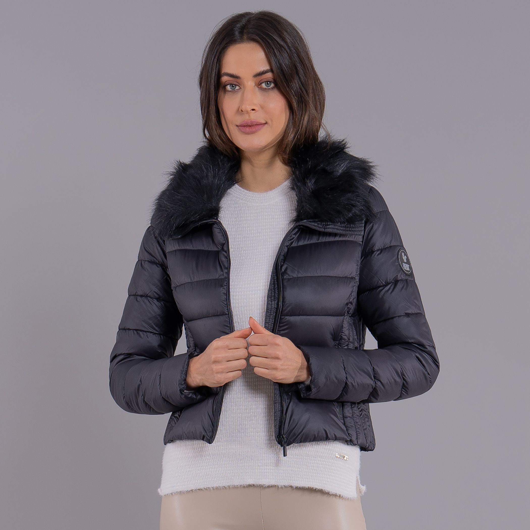 Casaco feminino puffer Tech Alpine Cairngorms com gola de pelos removíveis