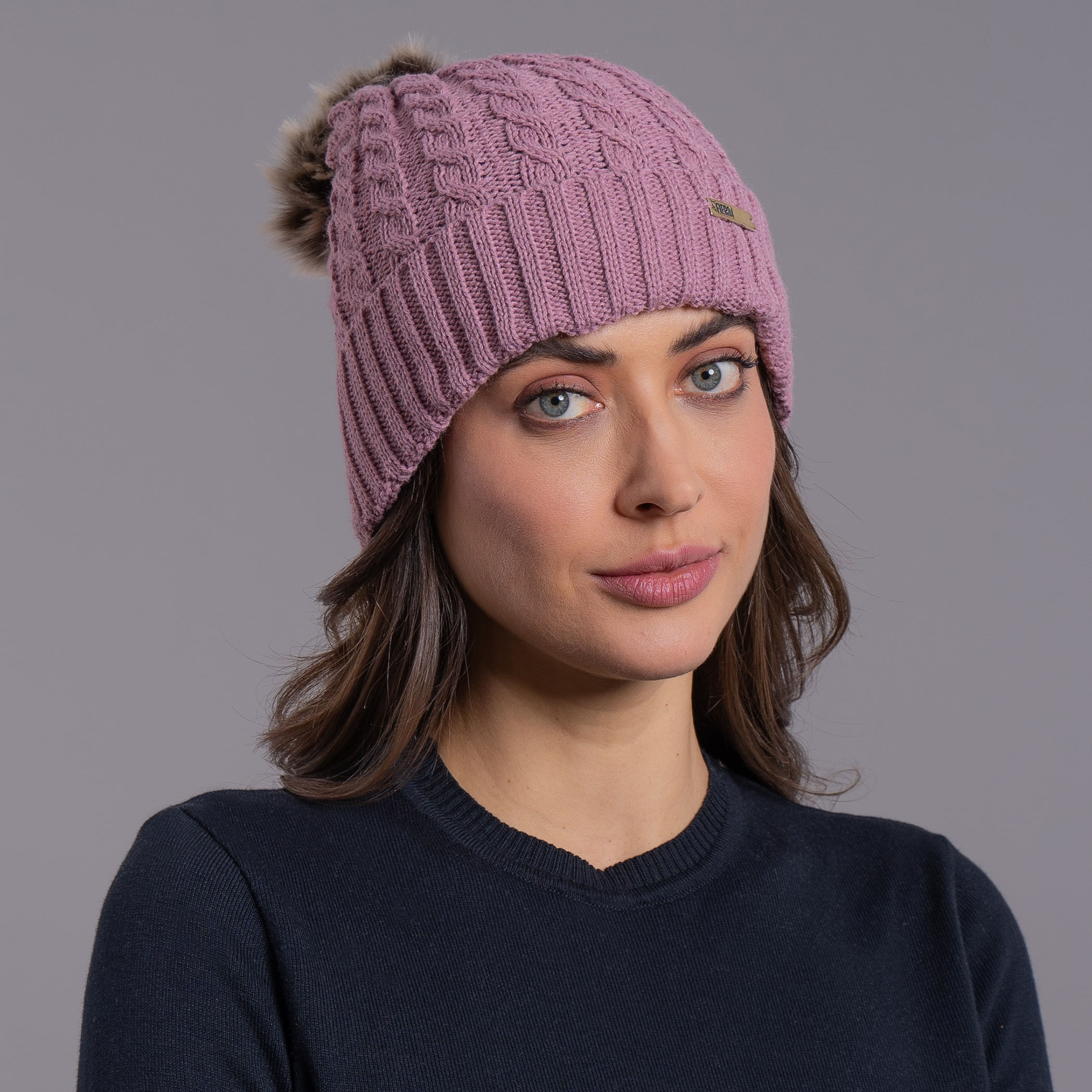 Gorro em tricô Vielas com pompom
