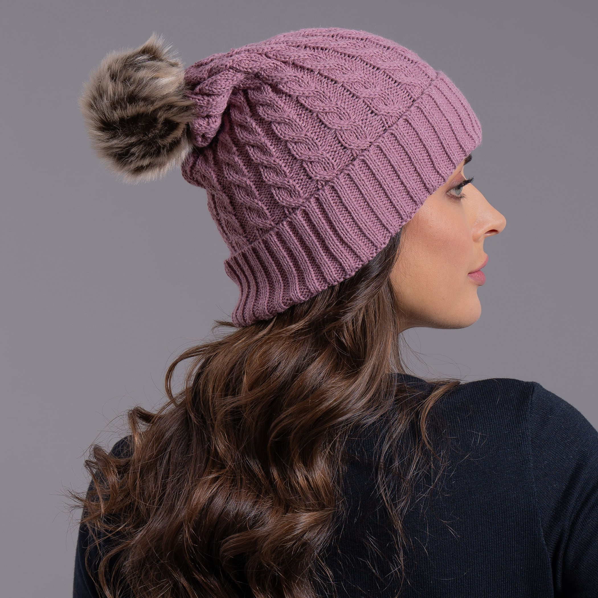 Gorro em tricô Vielas com pompom