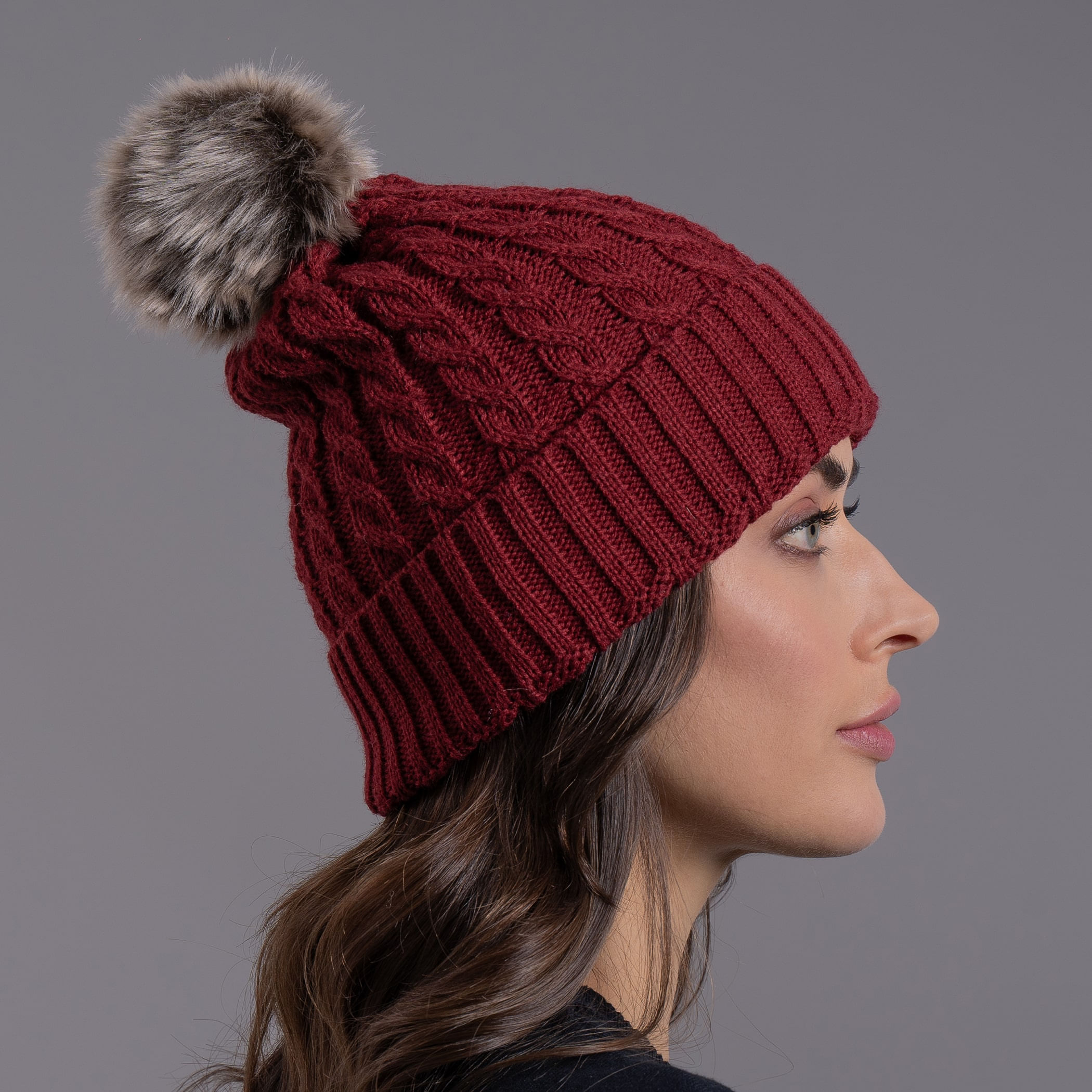 Gorro em tricô Vielas com pompom