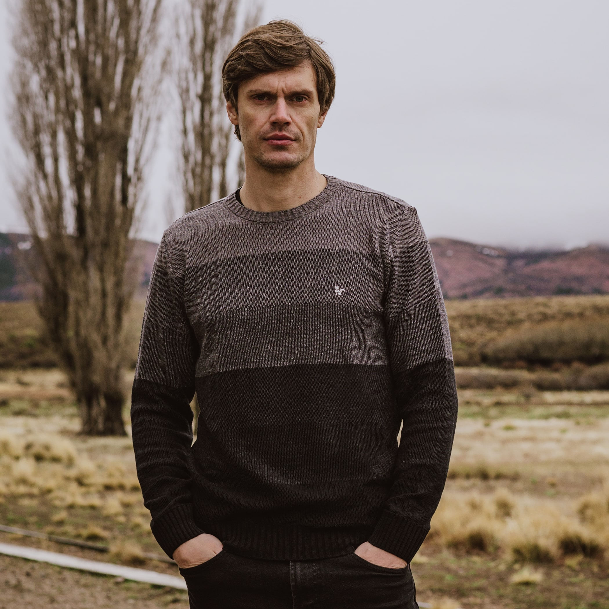 Suéter masculino em tricô degradê Manchester gola redonda