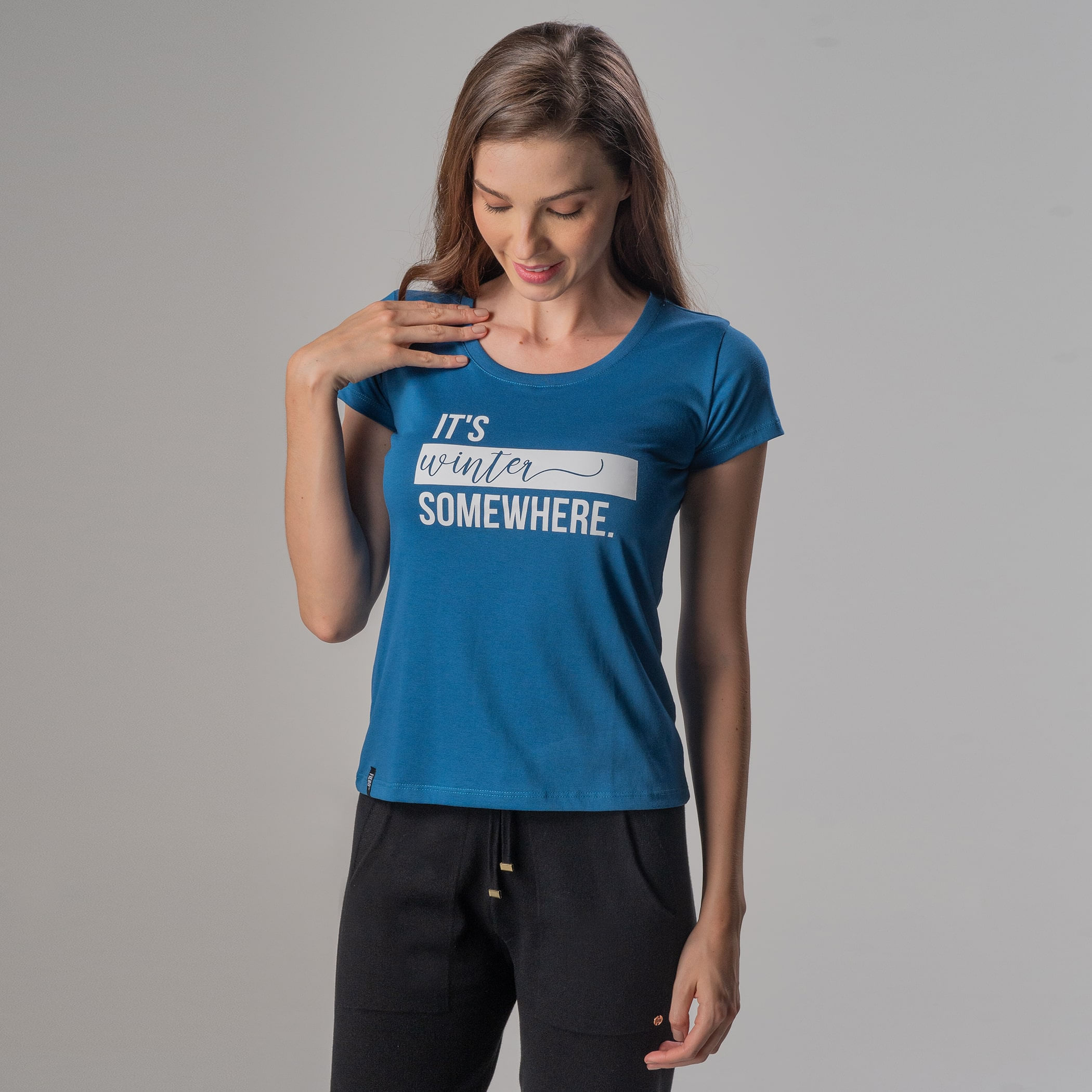 Camiseta Feminina Baby Look Manga curta It’s Winter Somewhere