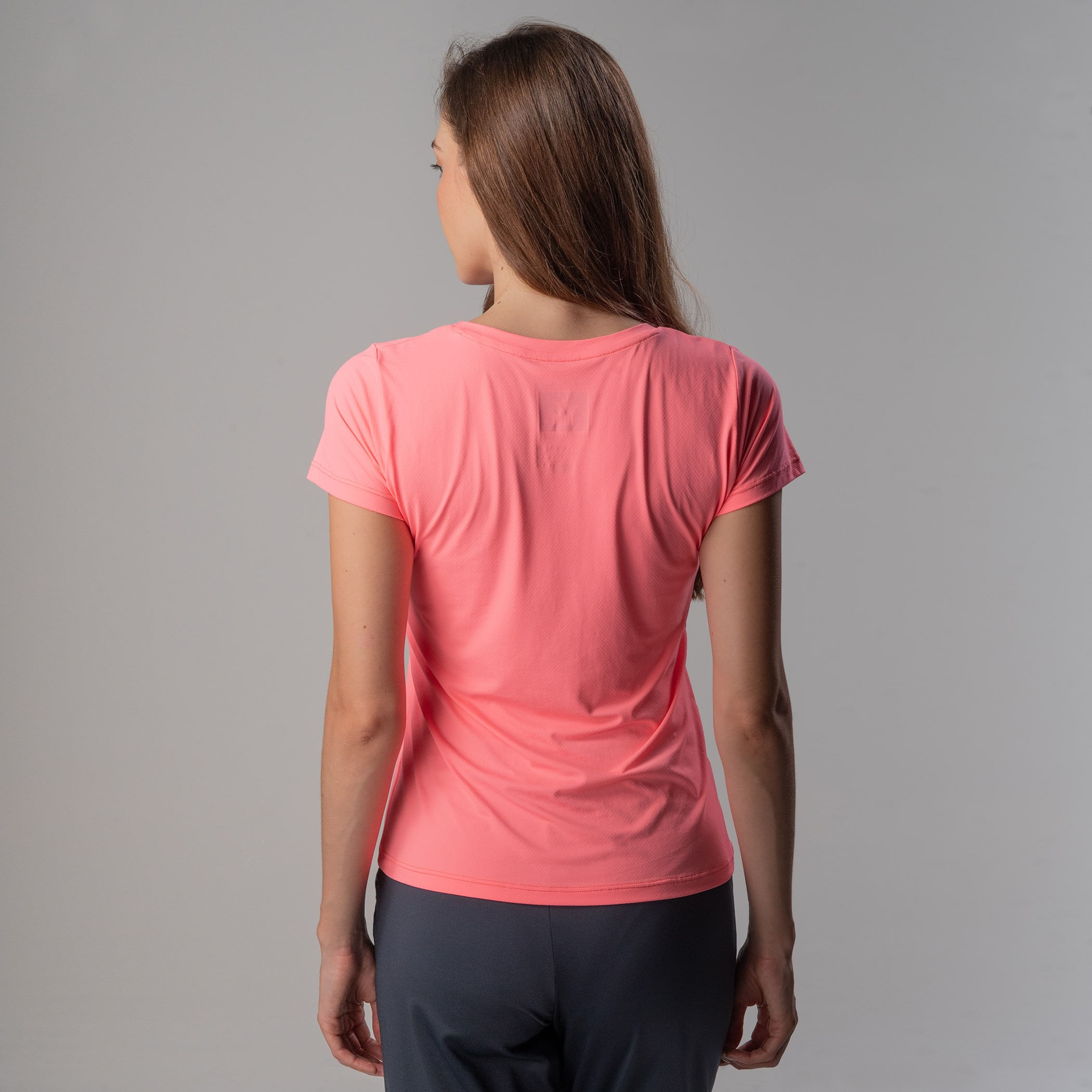 Camiseta Feminina proteção UV Sense Cool Regular Fit Manga Curta