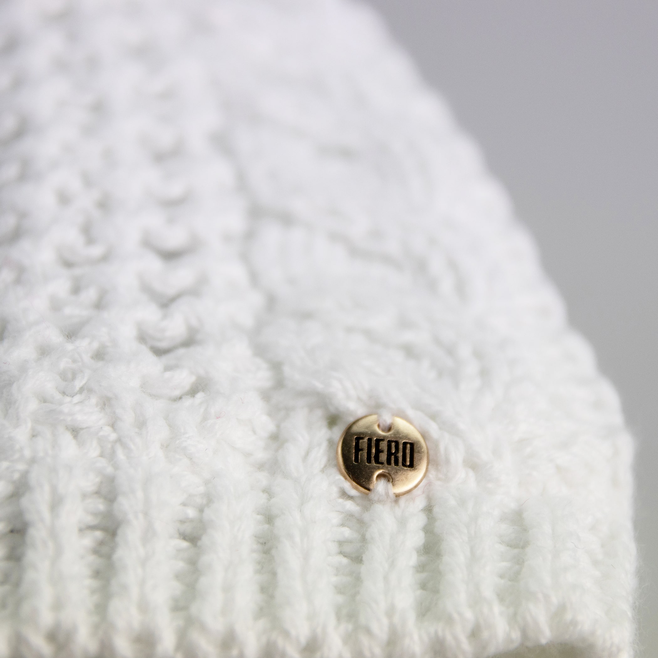 Gorro Feminino Pompom Copenhague forrado em lã