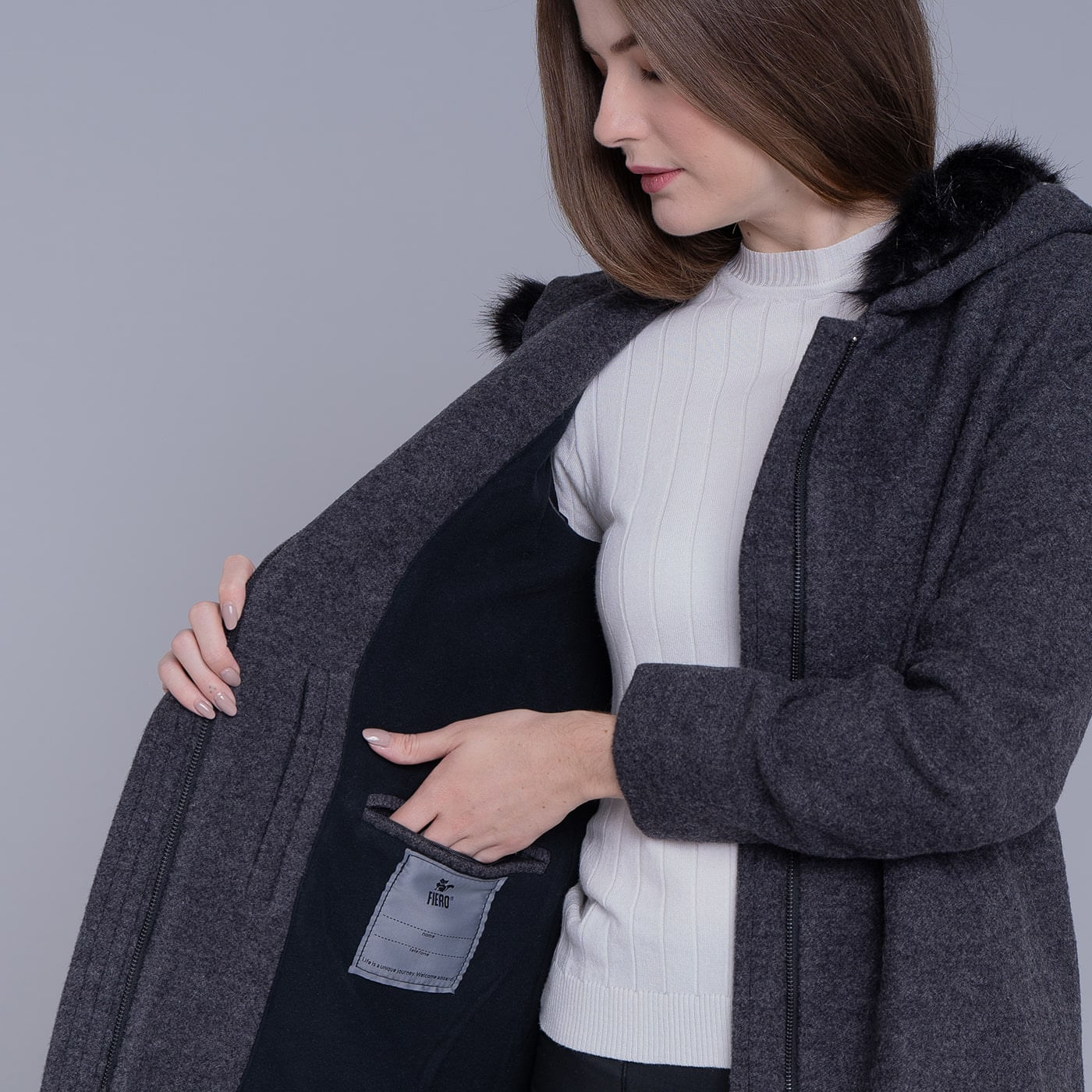 Casaco térmico feminino Langham em lã premium com capuz