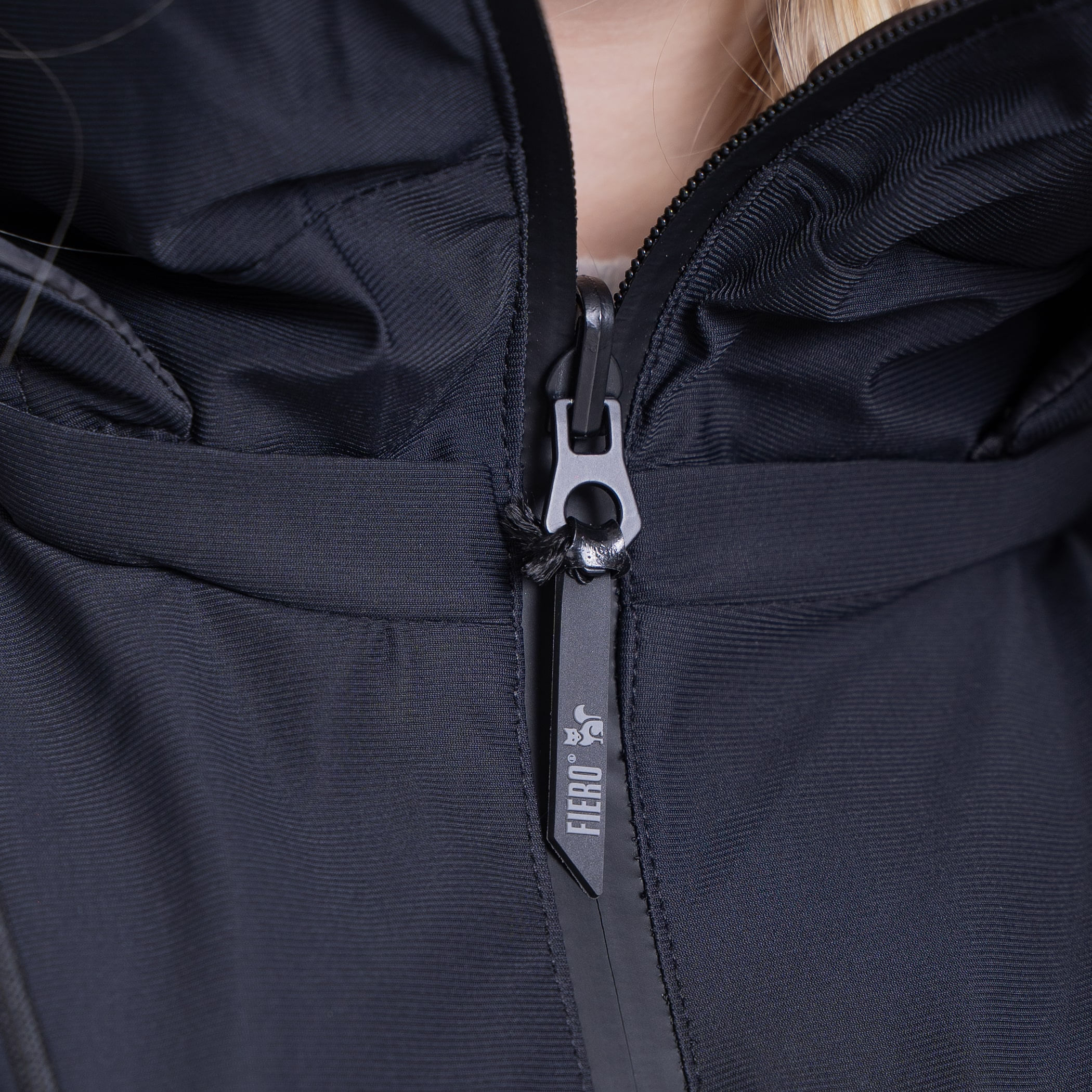 Jaqueta Feminina reversível para neve Soft Alpine Wasi capuz removível