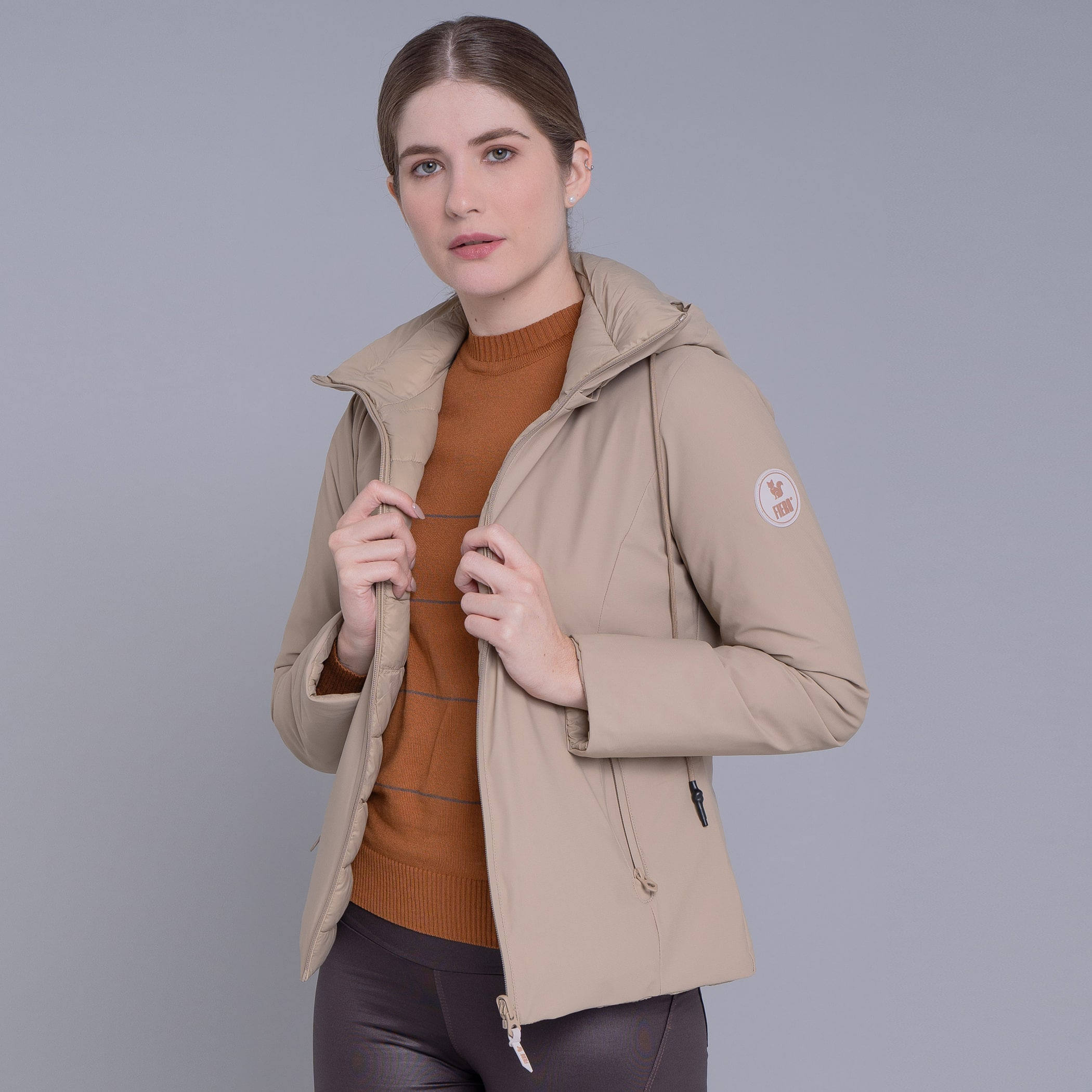 Jaqueta Feminina reversível Soft Alpine Wasi capuz removível