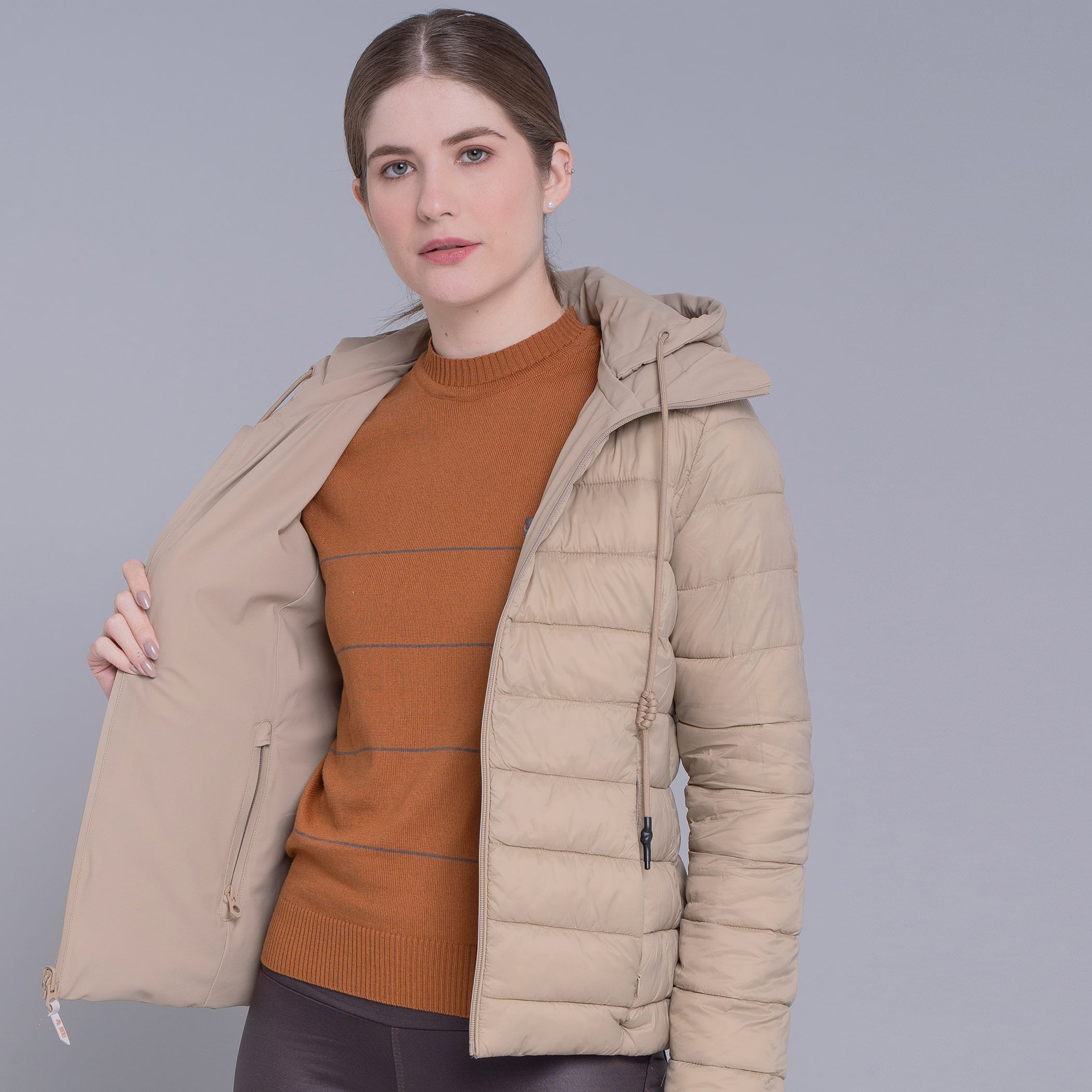 Jaqueta Feminina reversível Soft Alpine Wasi capuz removível