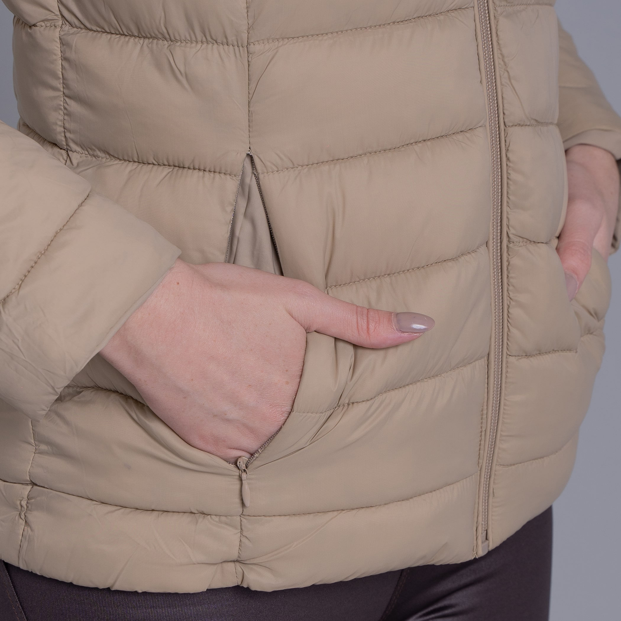 Jaqueta Feminina reversível Soft Alpine Wasi capuz removível