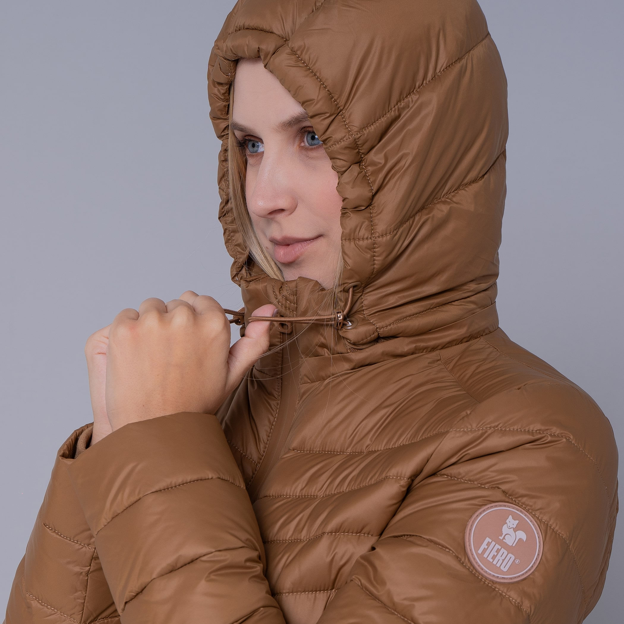 Casaco feminino puffer Ultralight Alpine Zonda de pluma com capuz removível