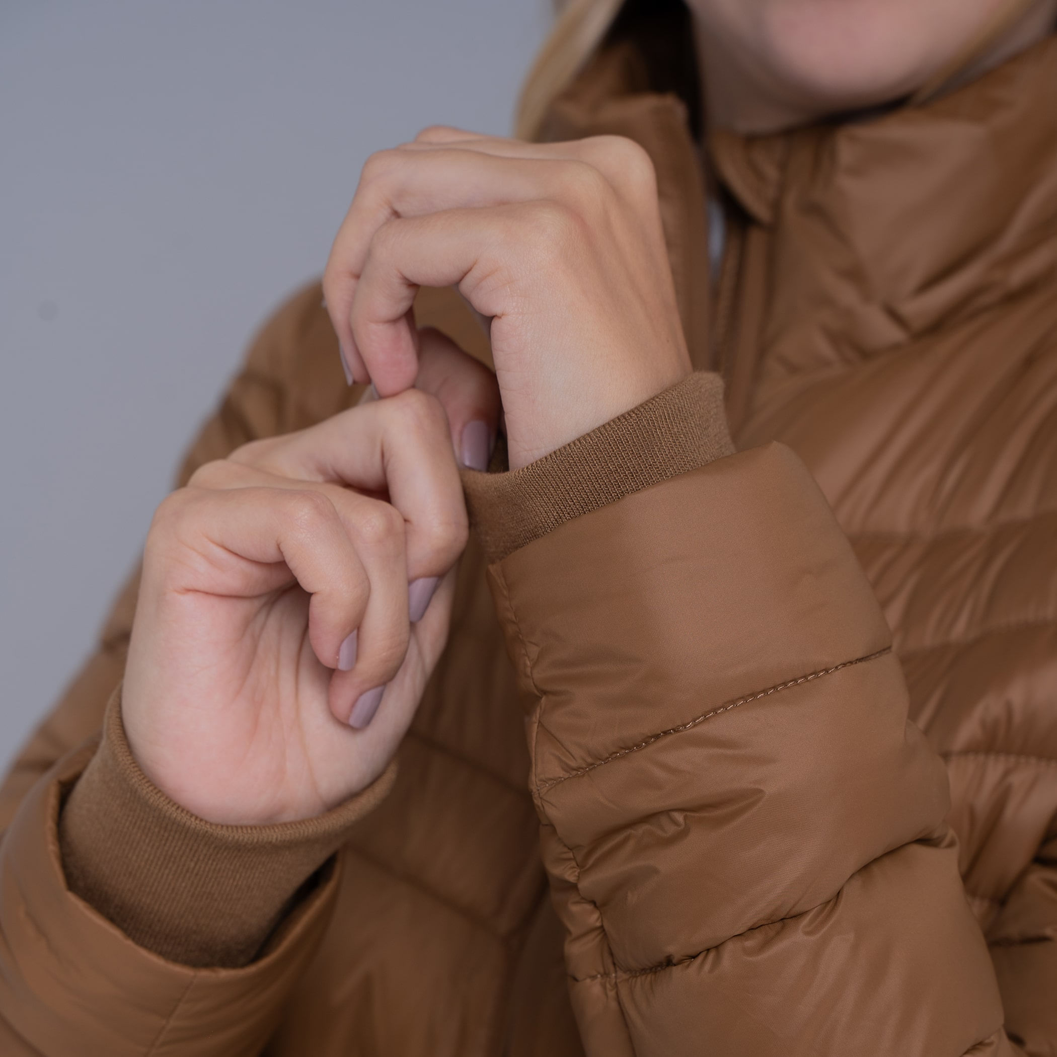 Casaco feminino puffer Ultralight Alpine Zonda de pluma com capuz removível