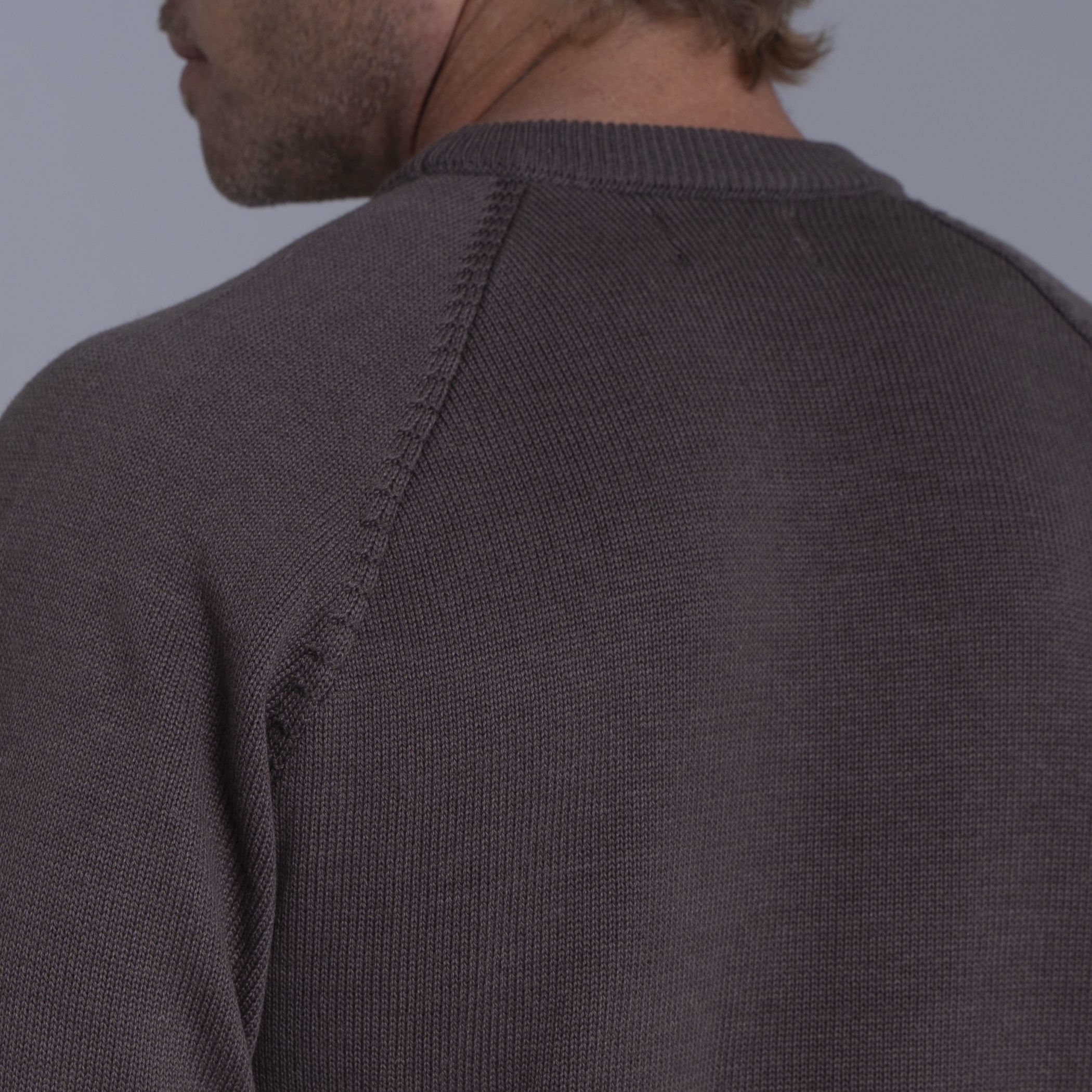 Suéter masculino em tricô premium Tastil com gola redonda