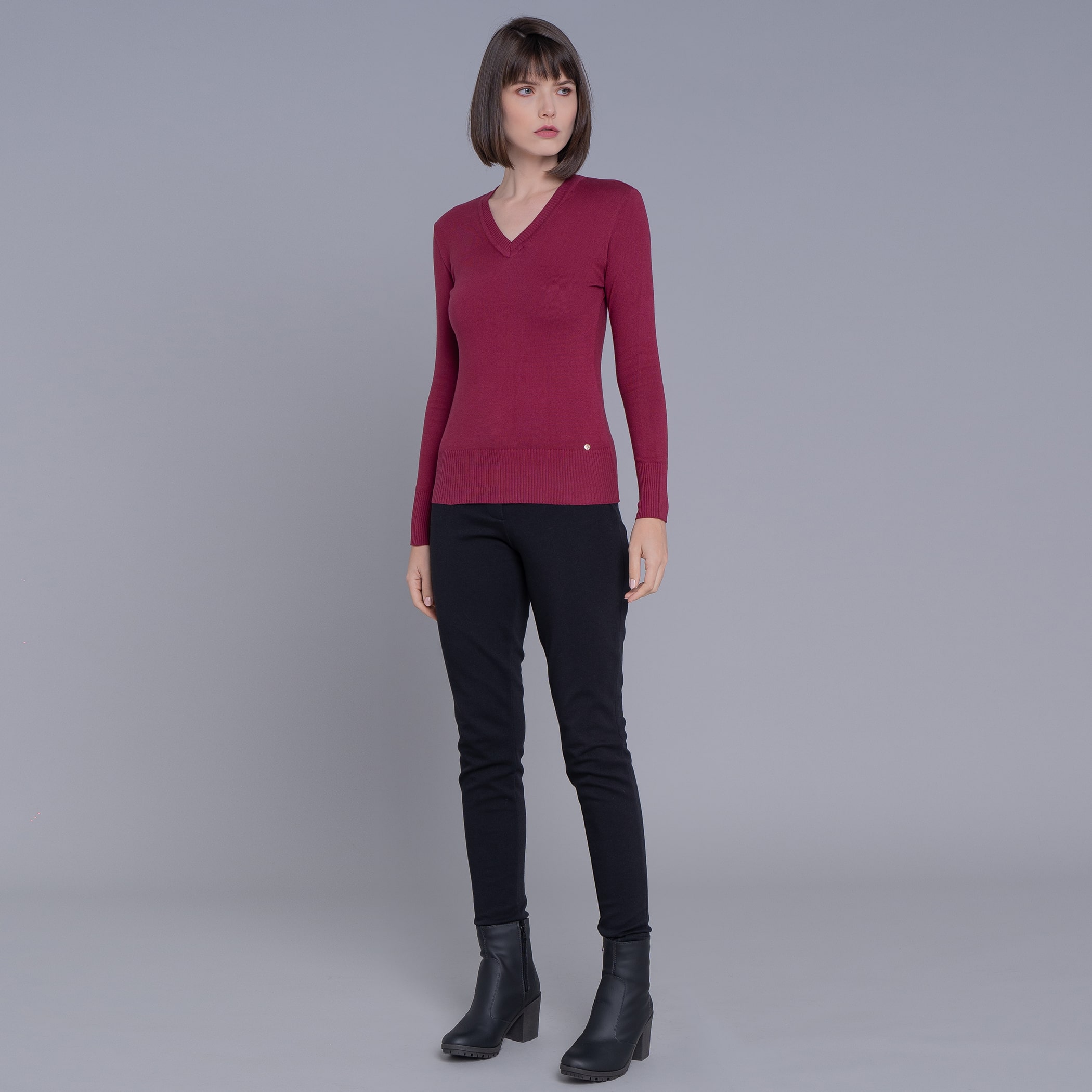 Suéter Feminino Tricô Premium Gola V Veneza