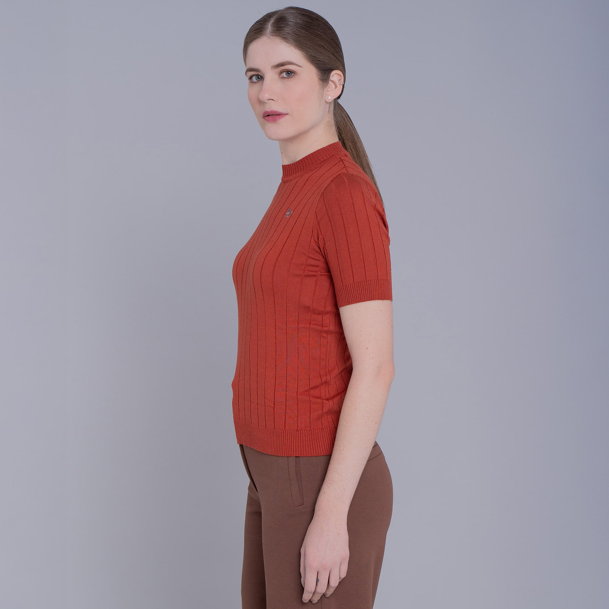 Blusa feminina manga curta de tricô canelado Los Castillos
