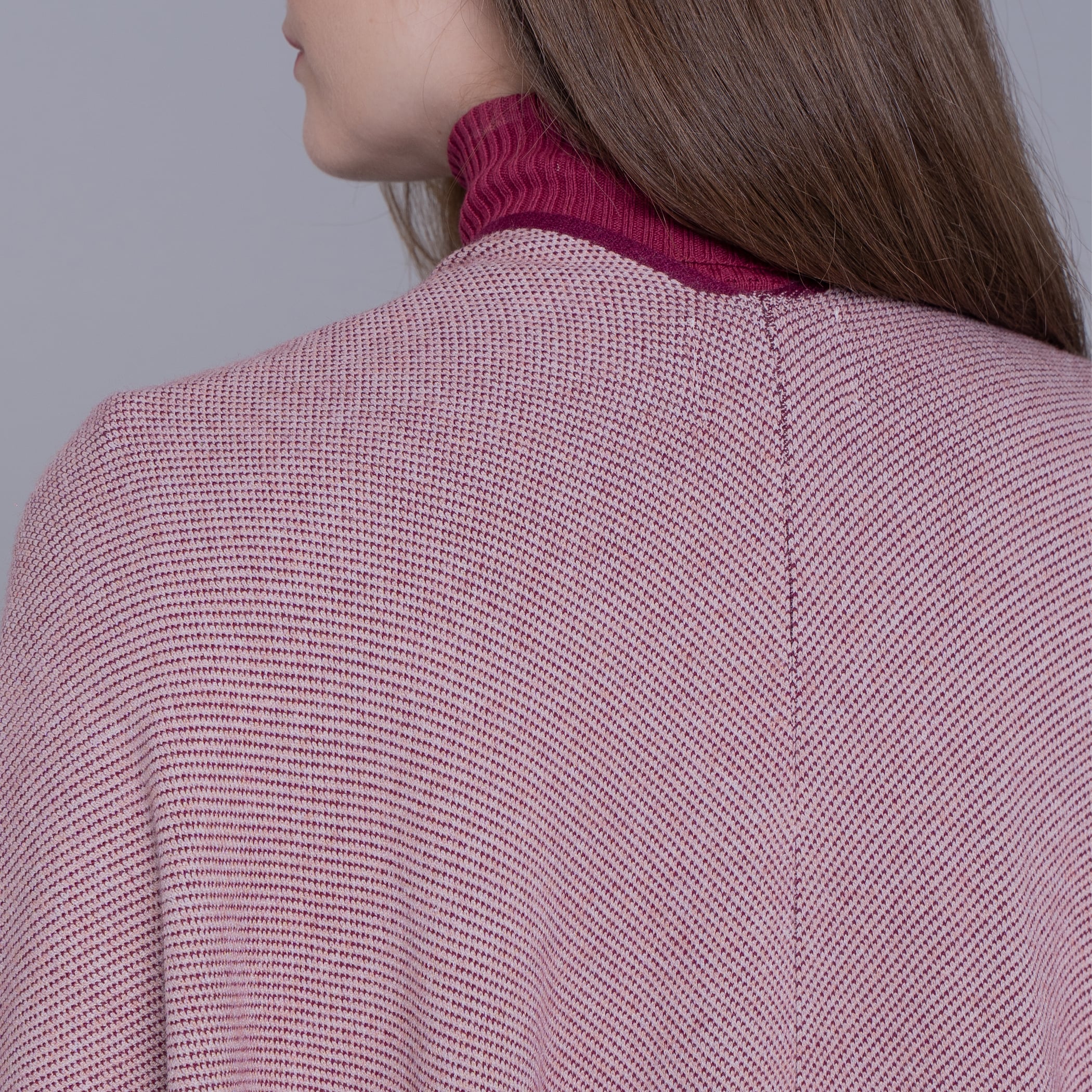 Poncho feminino de tricô premium Arawi para o inverno e frio