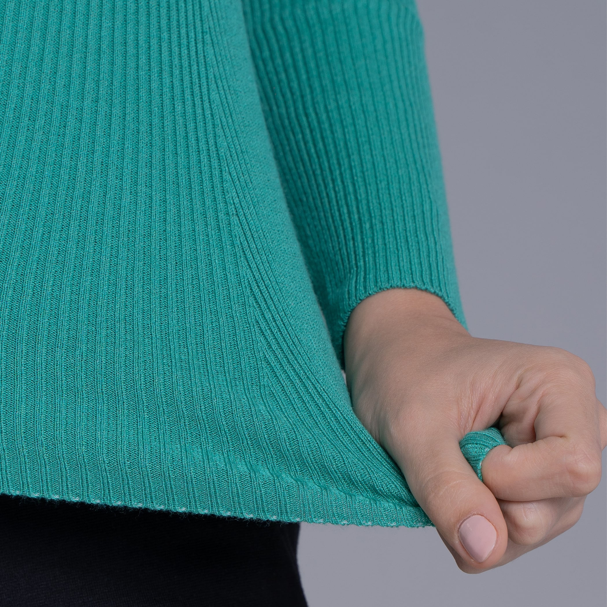 Blusa de tricot feminina canelada decote quadrado Maimará