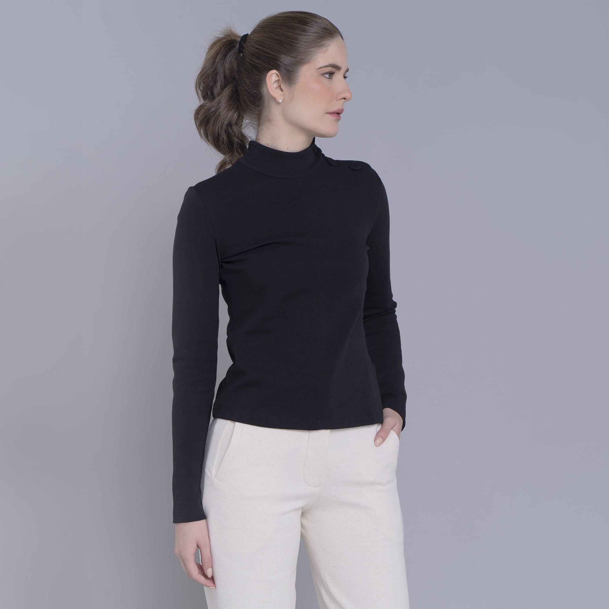 Blusa de malha premium feminina gola alta Yakana