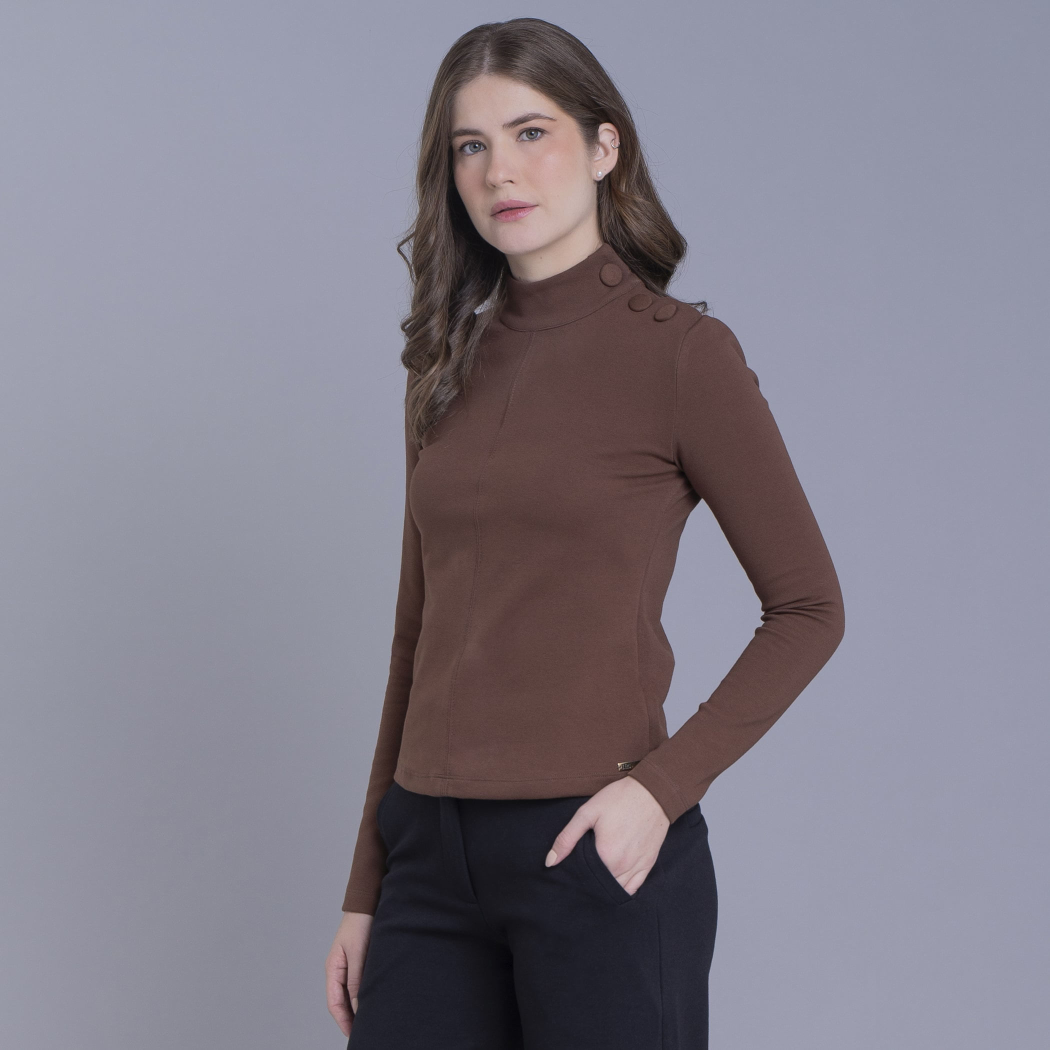 Blusa de malha premium feminina gola alta Yakana