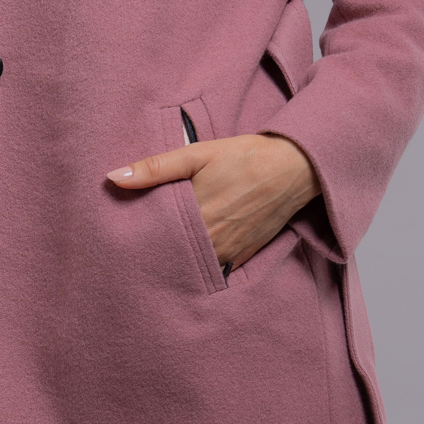 Casaco Térmico Feminino Saint-Tropez em lã premium com cinto