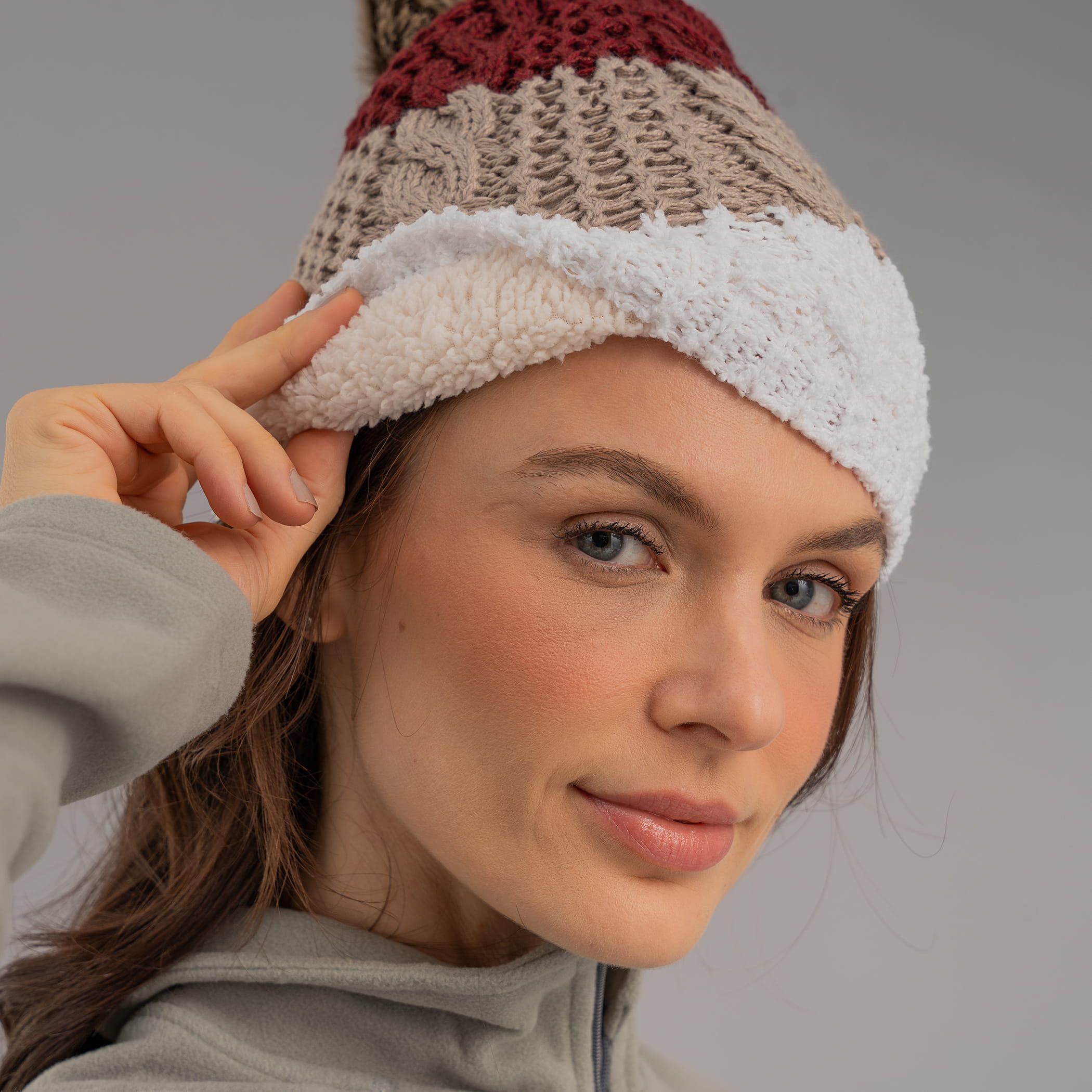 Gorro Feminino para o frio intenso forrado em lã com pompom forrado em lã Copenhague