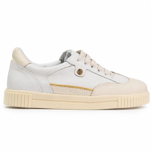 Tênis feminino de couro Street Liberty com forro térmico 25163